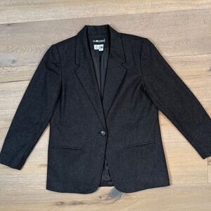 Vintage Women's Sag Harbor 6P Wool blend Black Blazer